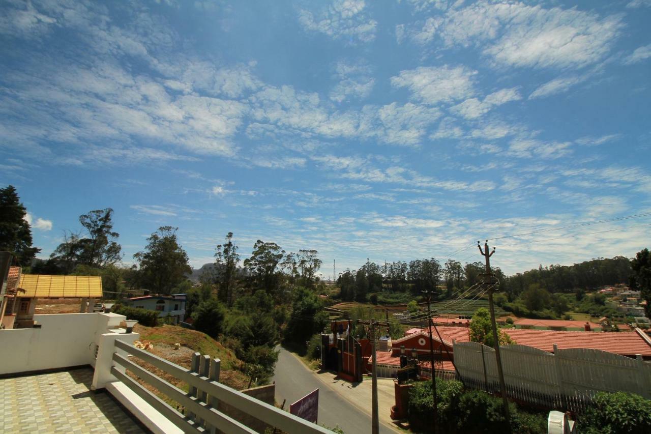 Pine Hill Suites Ooty Exterior foto